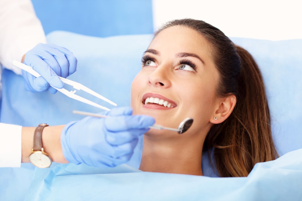 https://smilestonedental.in/wp-content/uploads/2025/02/shutterstock_1216755454.jpg